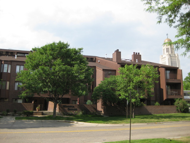 Windsor Square Condominium Photo